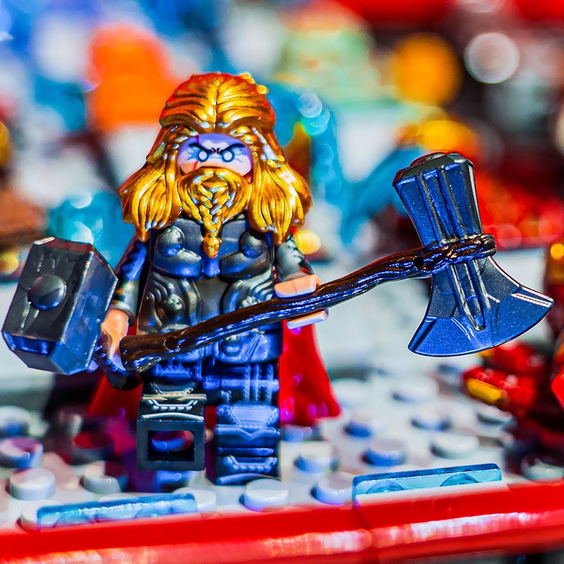 Lego Thor Endgame có kèm phụ kiện cầm tay mini figure endgame