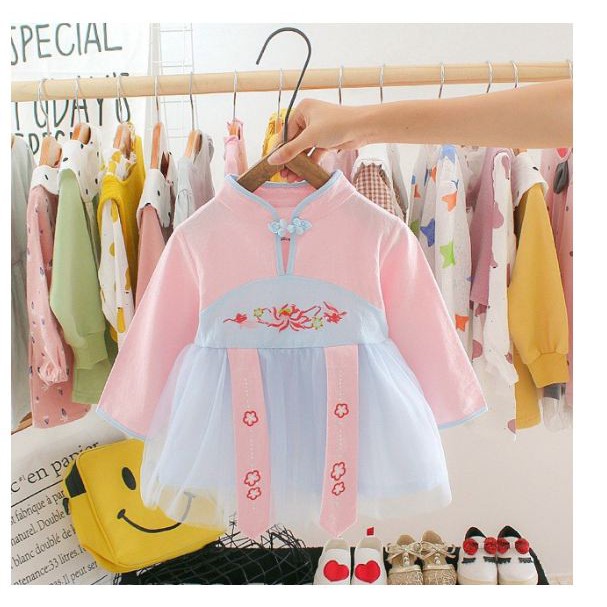 Váy cổ trang cho bé