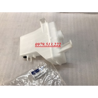 Bình nước rửa kính hyundai getz