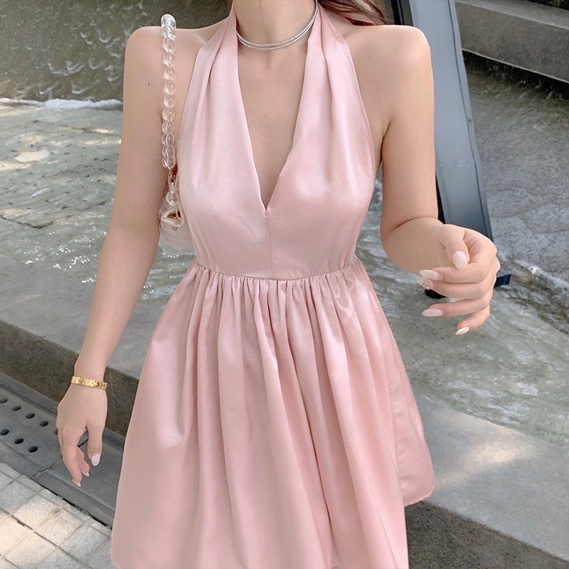 Đầm váy ngắn cổ yếm chữ V hở lưng phối nơ màu hồng pastel sang trọng
