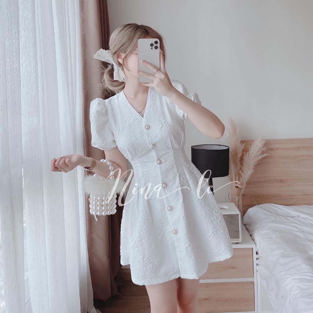 Váy Trắng Tiểu Thư Cúc Ngọc Vải Gấm Hở Lưng FREESIZE, Váy Đi Biển Công Chúa, Dự Tiệc Phong Cách Sang Chảnh -Hovanbeauty | BigBuy360 - bigbuy360.vn