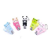 Bấm móng tay cho bé hình cute