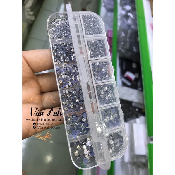 Khay Đá Chân Keo Màu Trắng Mix Size , Đá gắn móng nghành nail