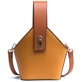 Túi pocket kiểu lạ mắt hai quai