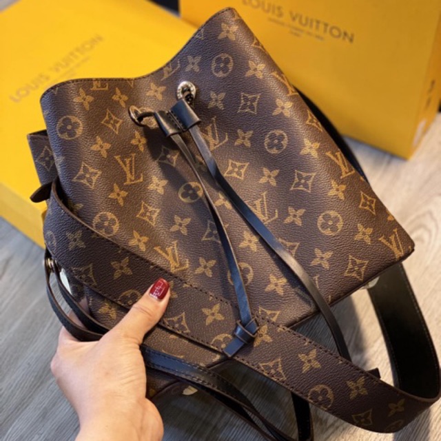 Túi Da Dây Rút Size 25 lót da 2 quai đeo kèm ảnh thật tự chụp (k hộp) | BigBuy360 - bigbuy360.vn