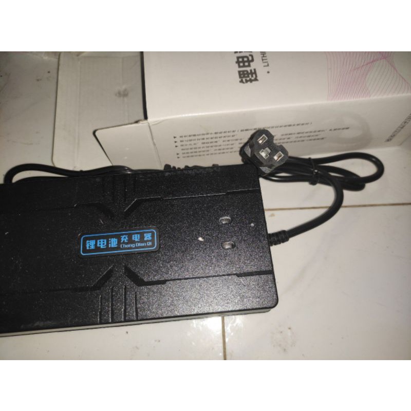 Sạc Xe Điện Lithium 48V,60V,72V có thể sạc ắc quy
