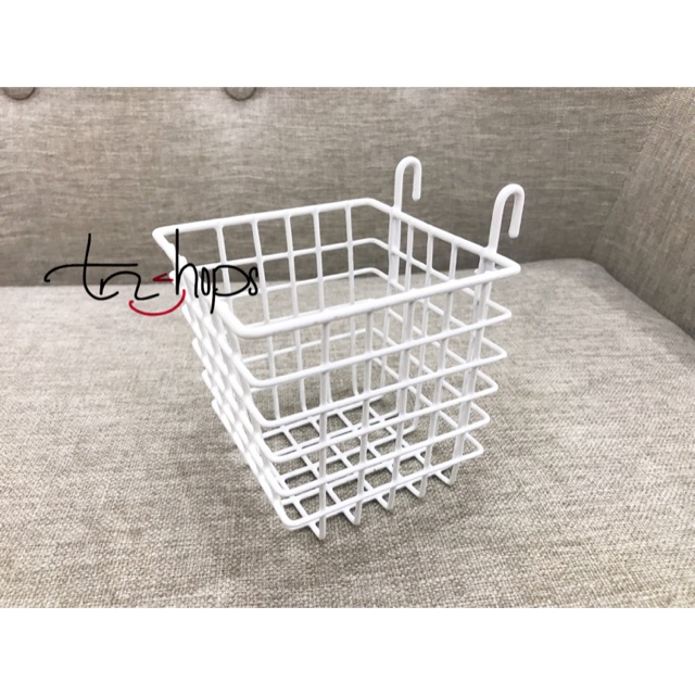 Rổ sắt móc khung lưới trang trí