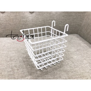 Rổ sắt móc khung lưới trang trí