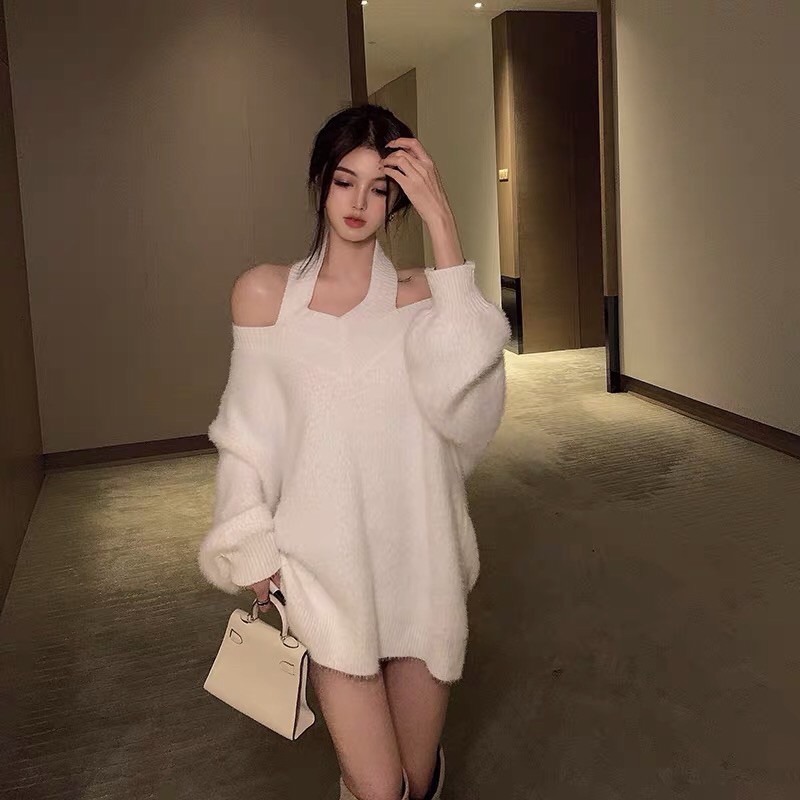 Áo len lông hở vai