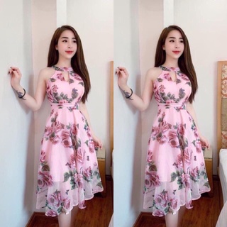 Đầm tiểu thư cổ yếm khoét giọt nước