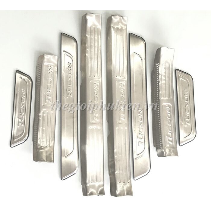 Ốp bậc cửa, Nẹp bước chân Hyundai Tucson 2016-2021 – INOX(hàng cao cấp)