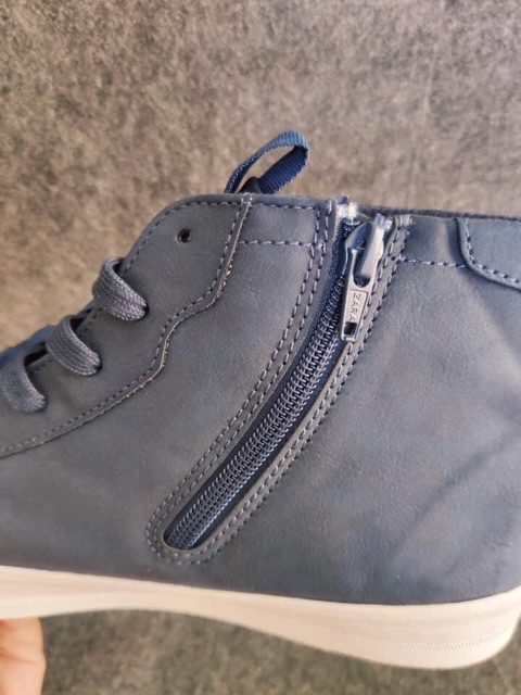 Boot zara cho bé size 28/29