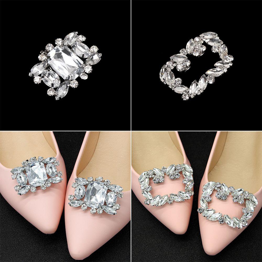 Kẹp Giày Đính Đá Cho Cô Dâu Ngày Cưới