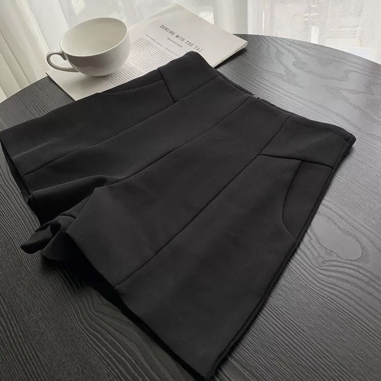 Quần Short lưng cao, quần short nữ ngắn cạp cao 2 màu trắng đen 🌸 🌸 | BigBuy360 - bigbuy360.vn