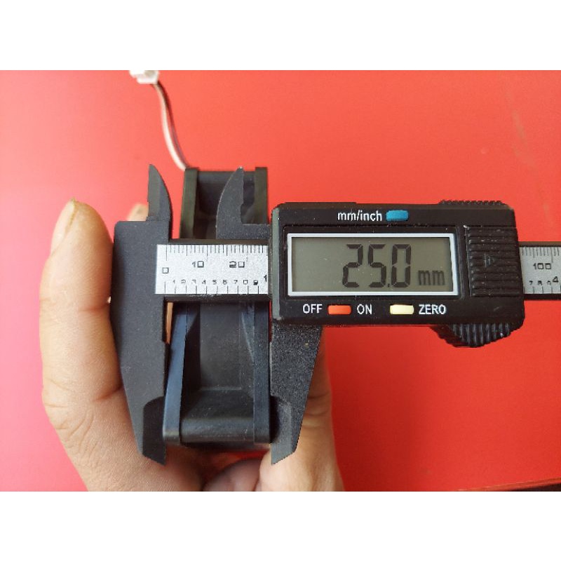 Quạt tản nhiệt Nidec 24v 8×8 tháo máy Nhật.