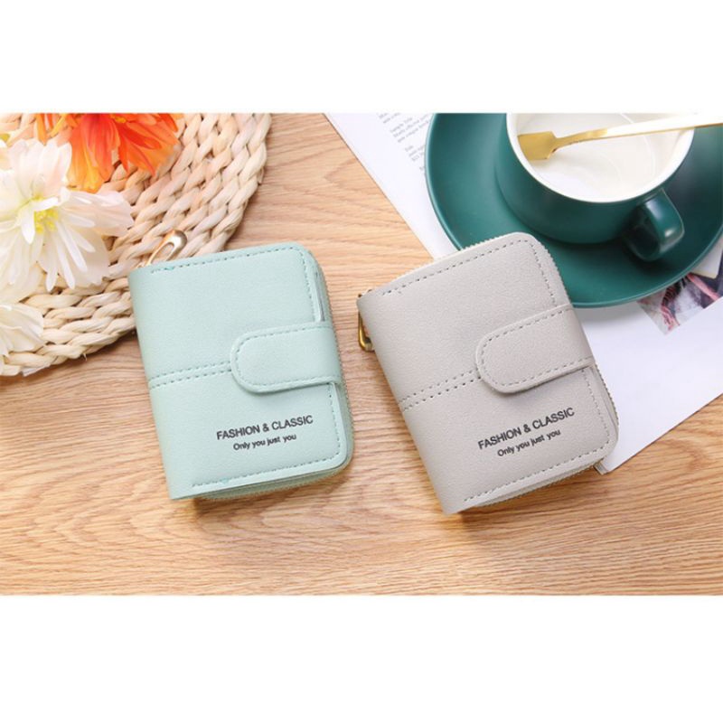 Ví mini nữ cầm tay khoá kéo hàng đẹp giá tốt kiểu dáng thời trang đơn giản in chữ nhiều ngăn tiện dụng