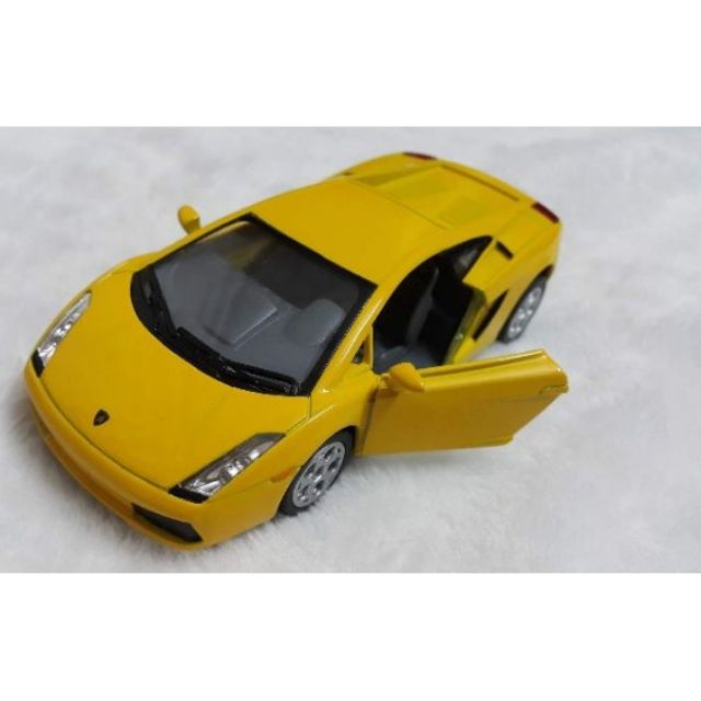 Xe mô hình tĩnh Kinsmart