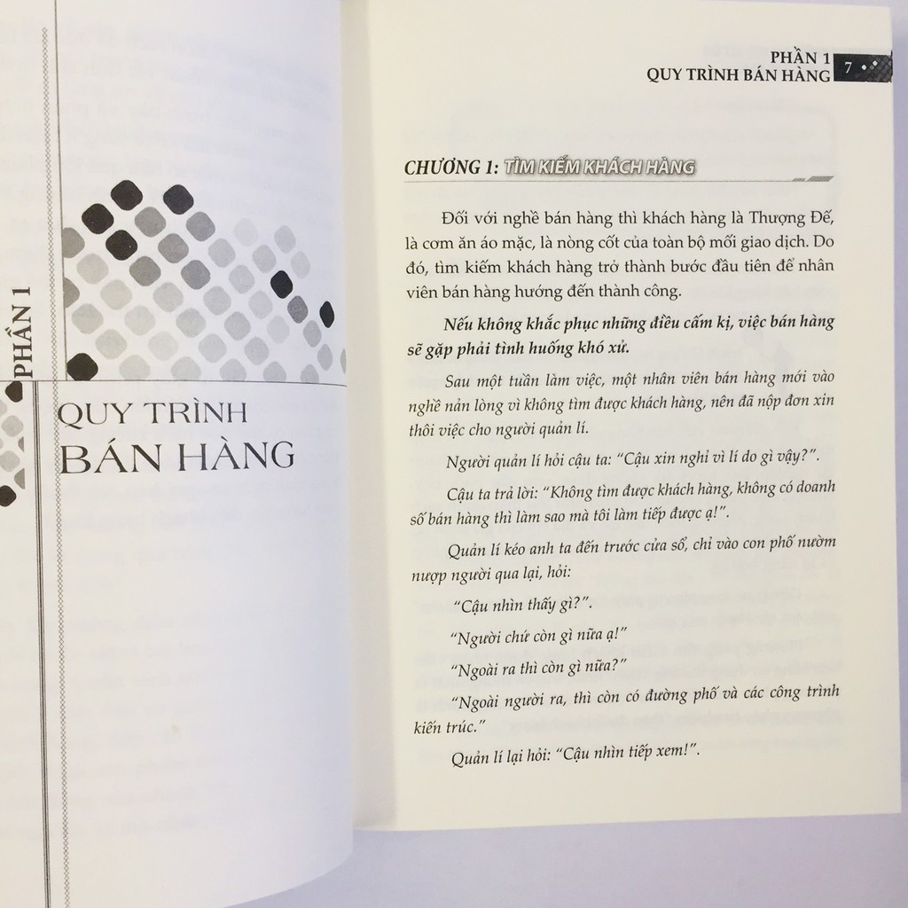 Sách – Những Bài Học Đắt Giá Trong Bán Hàng (tặng kèm bookmarks + móc khóa)