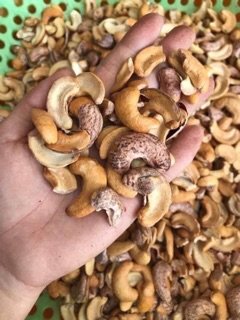 Hạt điều vỡ rang muối