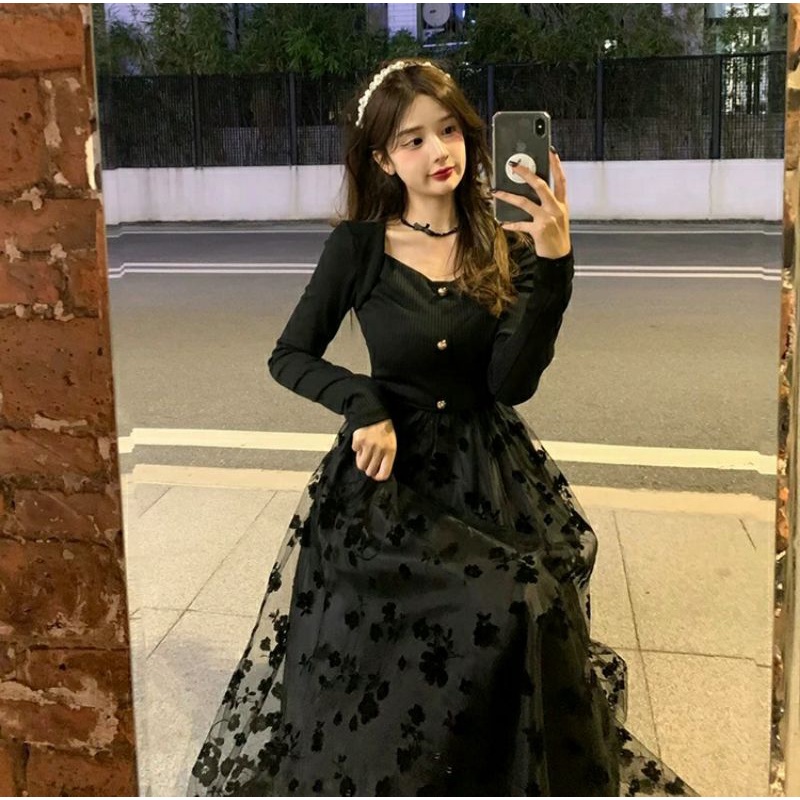 Váy Đen Dáng Xoè Dự Tiệc