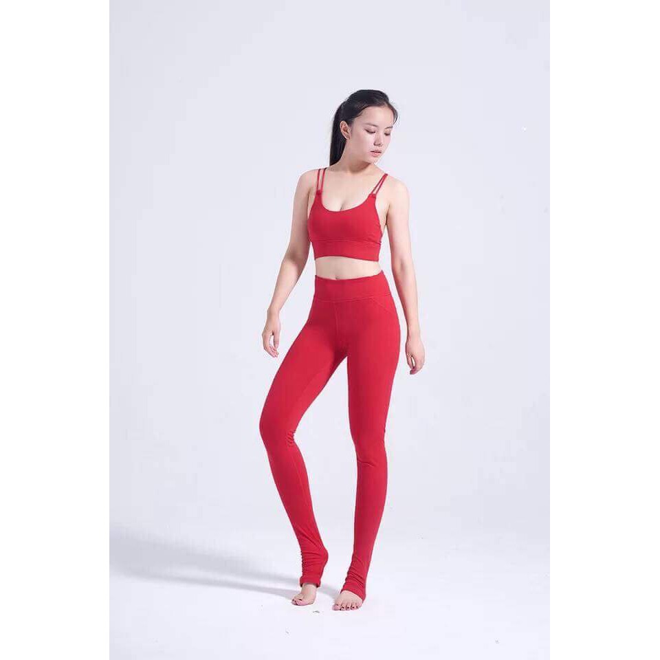 Quần tập Yoga đỏ tươi dẫm gót