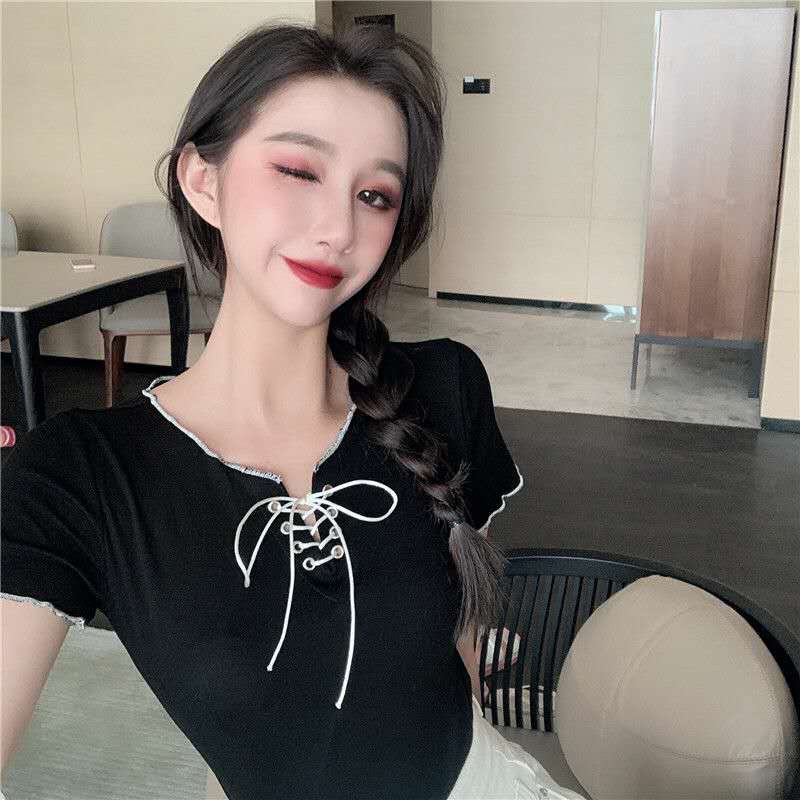 Áo Croptop Dệt Kim Ngắn Tay Phối Dây Rút Thời Trang | BigBuy360 - bigbuy360.vn