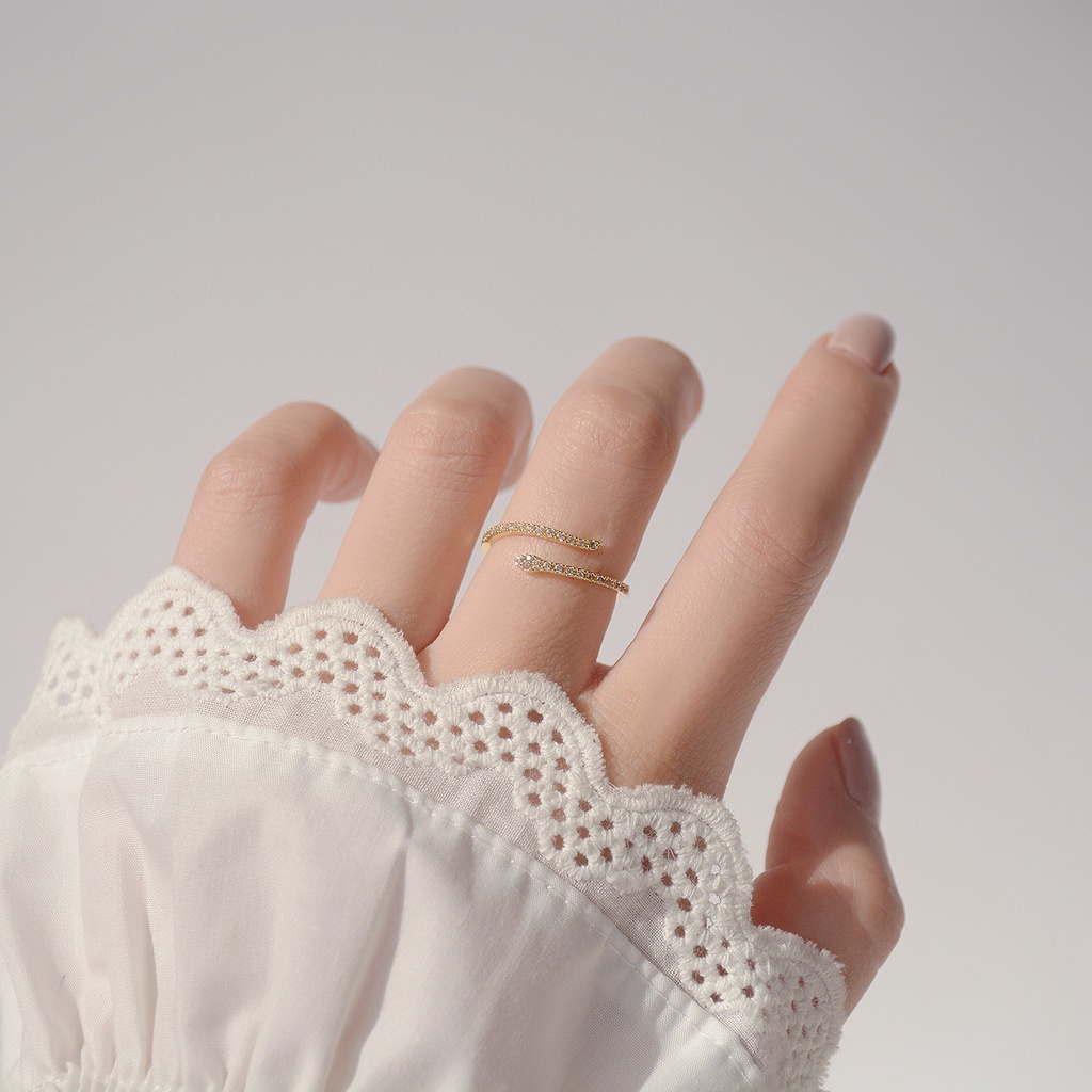 Nhẫn mạ vàng 18k hình rắn đính đá zircon đơn giản dành cho nữ