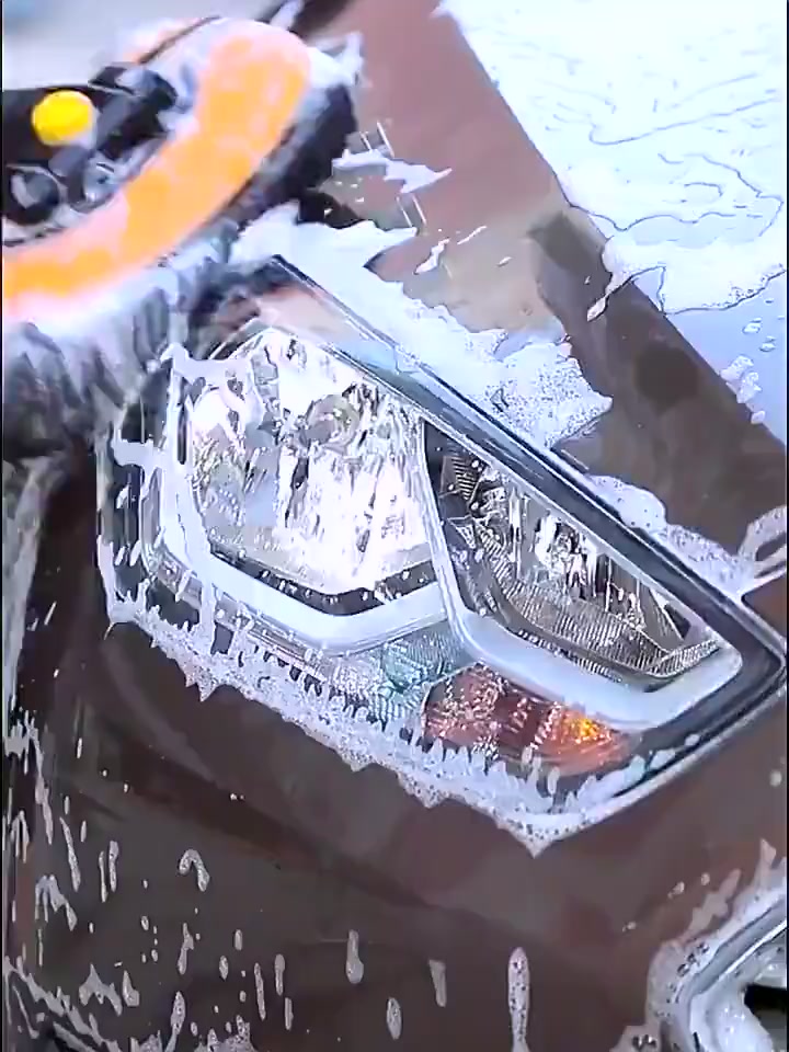 Top 7 chổi rửa xe ô tô chuyên dụng đáng mua nhất cho gia đình năm 2026