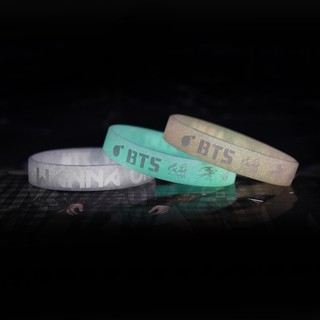 Vòng tay Dạ quang BTS ARMY WANNA ONE Phát sáng f111