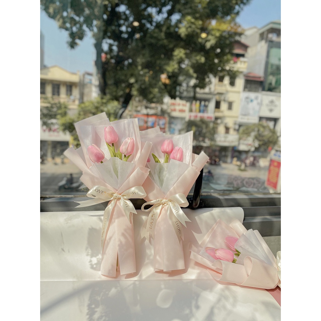 Bí hoa tuy líp, bó hoa quà tặng 8/3 20/10, hoa decor trang trí