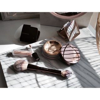 [Có sẵn - Chính hãng] HOURGLASS - Phấn Phủ Bột Veil Translucent Setting Powder 2G