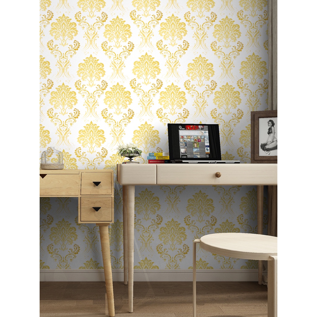 Giấy dán tường cuộn 10 mét x 45 cm, mặt sau có sẵn keo dễ dàng trang trí