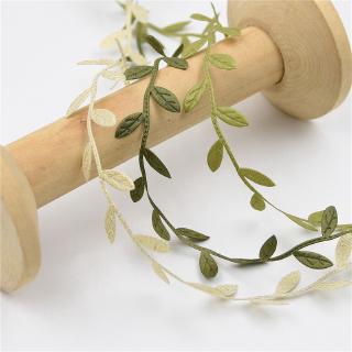 Cuộn ren hoa lá dập nổi dài 5m dùng trang trí thủ công