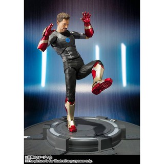 Mô hình Tony Stark Mark 42 SHF Iron Man 3