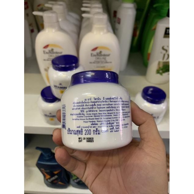 Kem Dưỡng Ẩm Aron VITAMIN E thái lan 200g