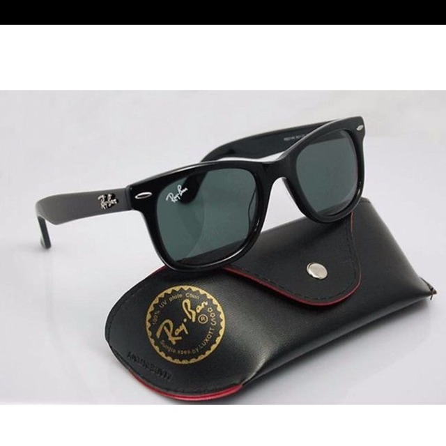 Mắt kính RayBan