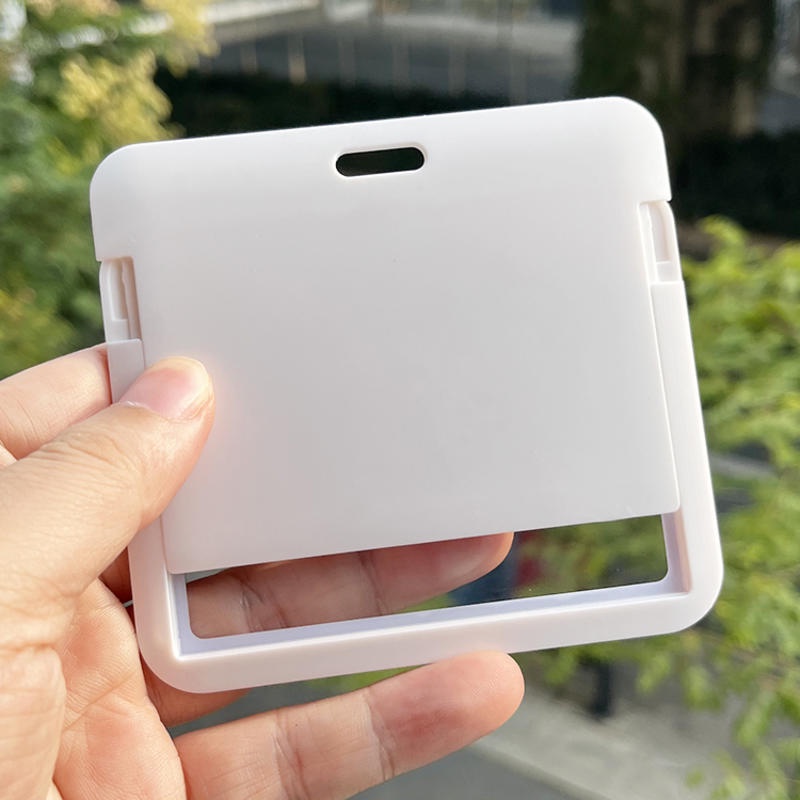 Thẻ ID Màu Trơn Với Dây Đeo Ngang