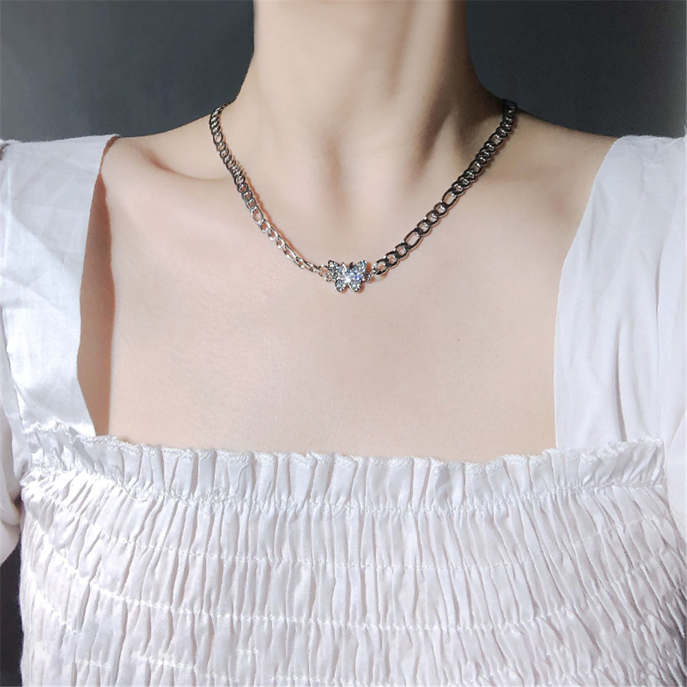 Dây Chuyền Choker Mặt Bướm Đơn Giản Cho Nữ
