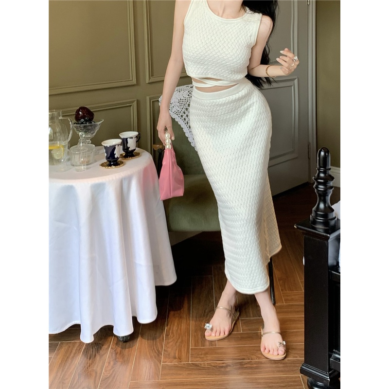 Bộ Áo Sát Nách + Chân Váy Dài Lưng Cao Thời Trang Quyến Rũ Cho Nữ