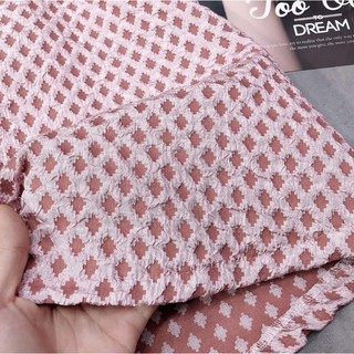 Váy xốp cổ sen kèm đai thắt eo