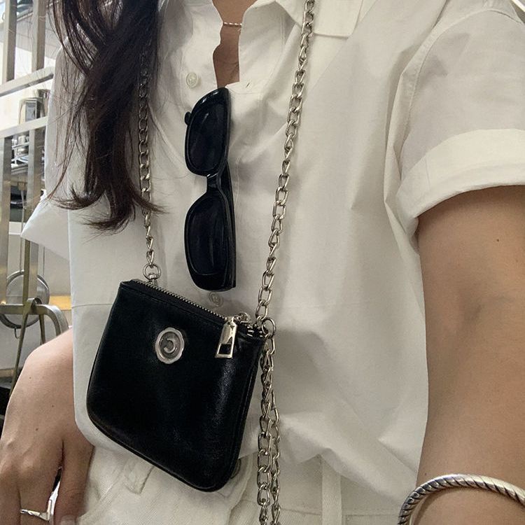 Túi Da Sáp Dầu Đeo Chéo mini Hình Vuông Phối Dây Xích Phong Cách Hàn Quốc Cho Nữ