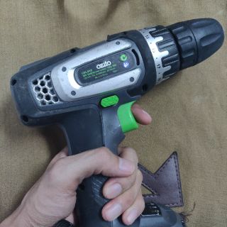Máy khoan Ozito CDL 018