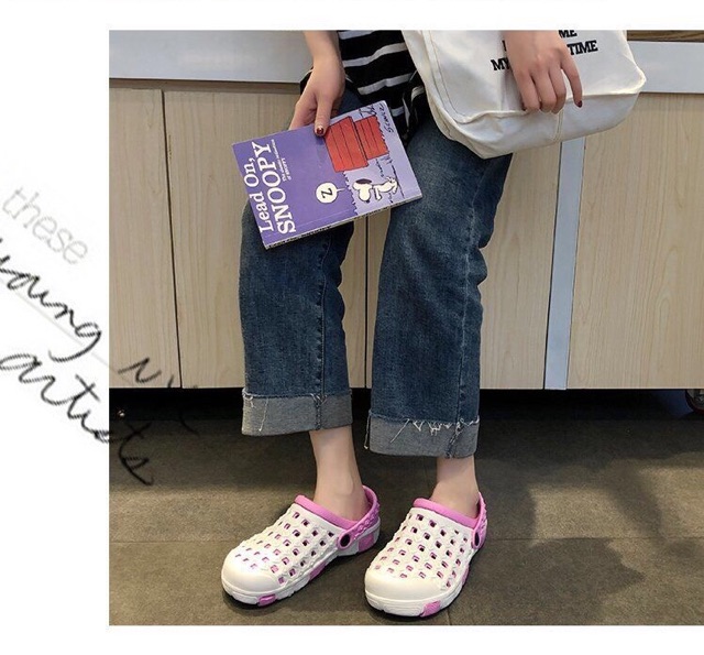Giày Sandal Nữ Nhựa/ Dép Quai Hậu Nữ Đi Mưa Bít Đầu Siêu Nhẹ Màu Hồng Trắng Xinh Xắn Size 36-40 - Lucky Girl shop