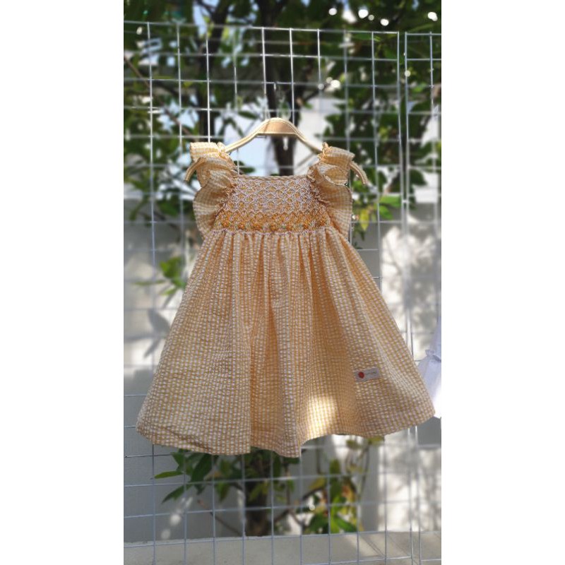 Váy smock thêu tay màu trắng/caro vàng