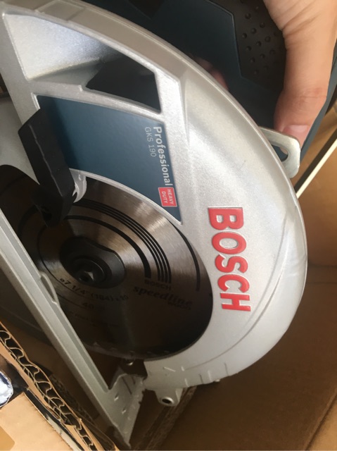 Máy cưa gỗ bosch 1t8 chính hãng công ty Bh 6 tháng