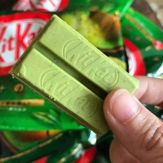 Bánh kitkat trà xanh