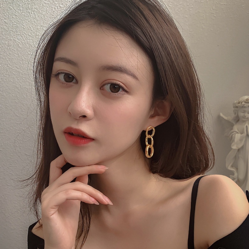 Hoa tai dáng dài thiết kế độc đáo dạng xích