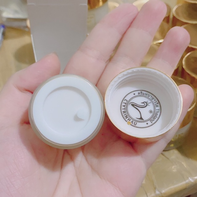 Mua 1 tặng 1 kem white face thái lan