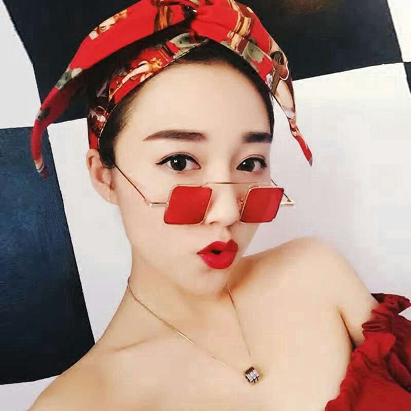 Kính mát gọng vuông chống tia UV400 thời trang sang trọng cho nữ