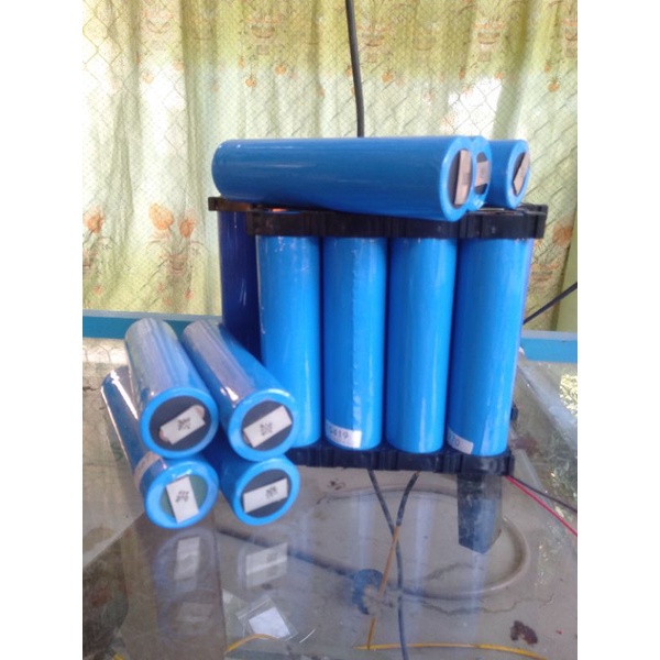 Pin 26650_3,2v_3000mah dùng cho ráp bình xe máy